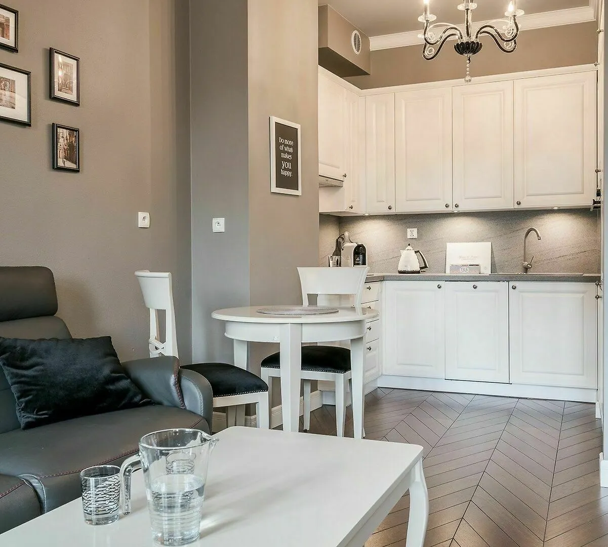 Rentplanet - Apartamenty Laciarska Вроцлав Апартаменты
