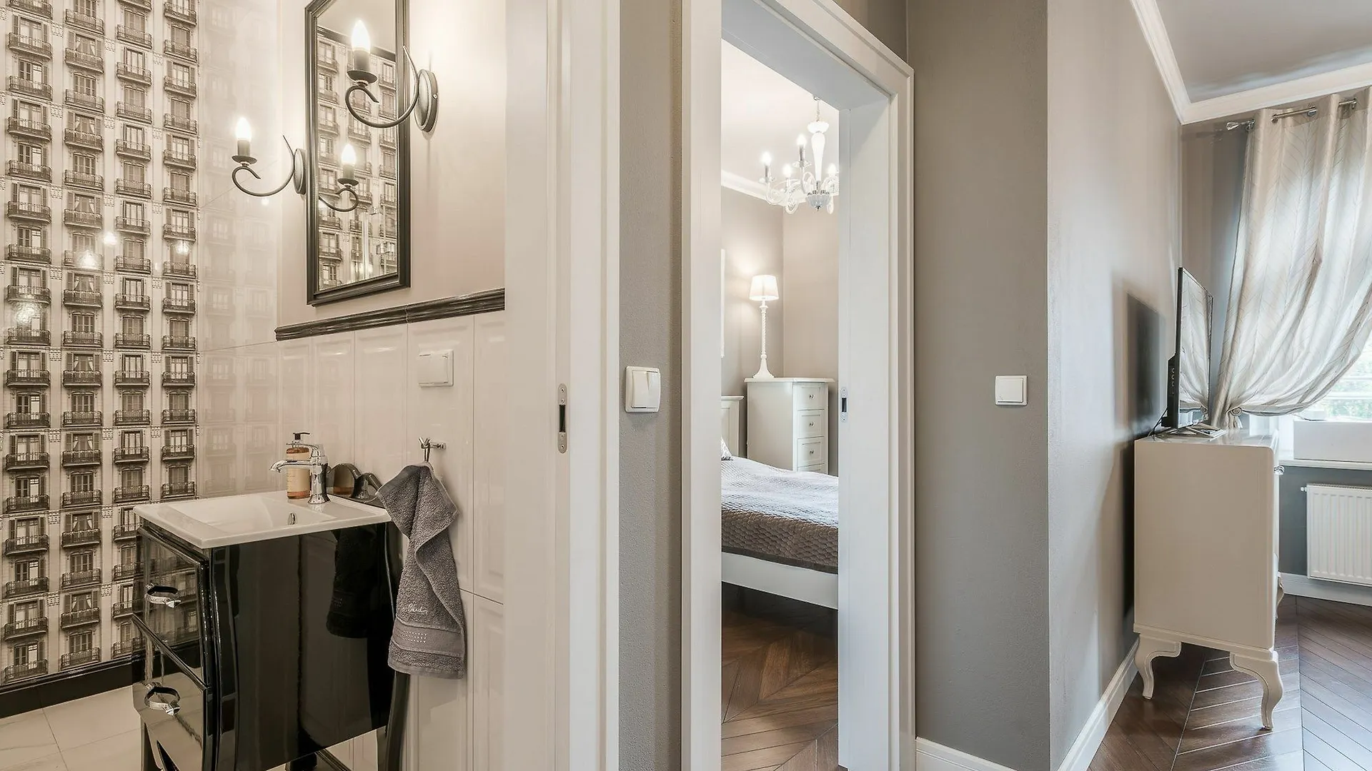 Rentplanet - Apartamenty Laciarska Wroclaw 0*,  Poland